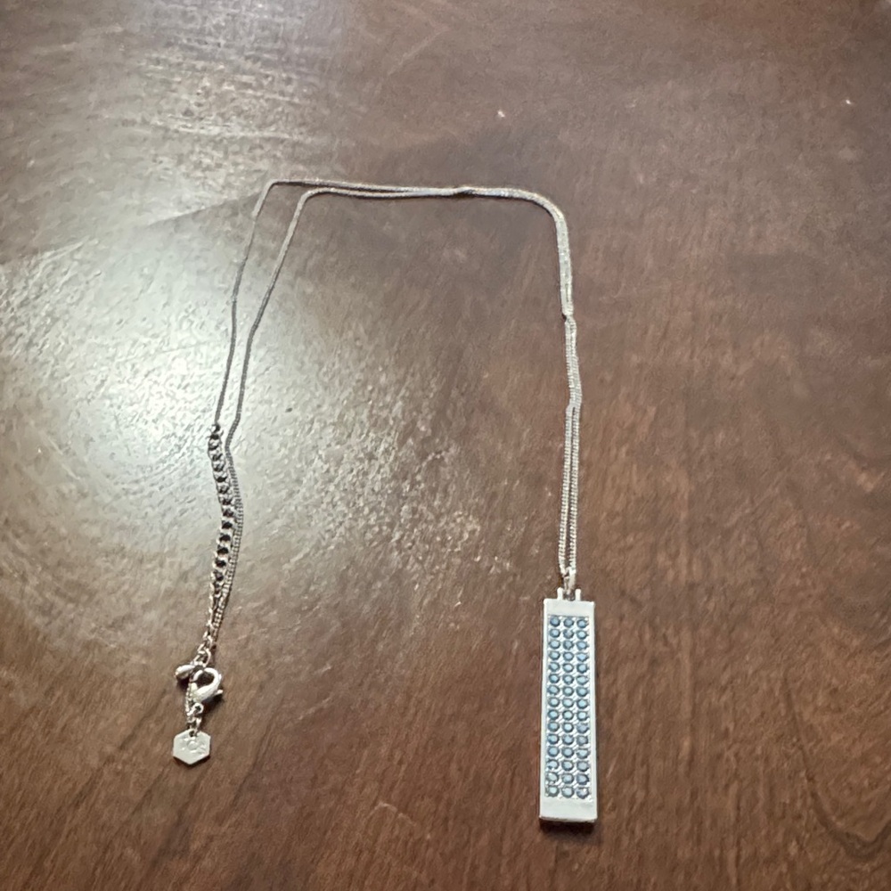 EUC Touchstone Crystal Silver Necklace with Blue Accents crystals 34 inch length